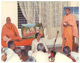 Pujya Prakashanand Ji